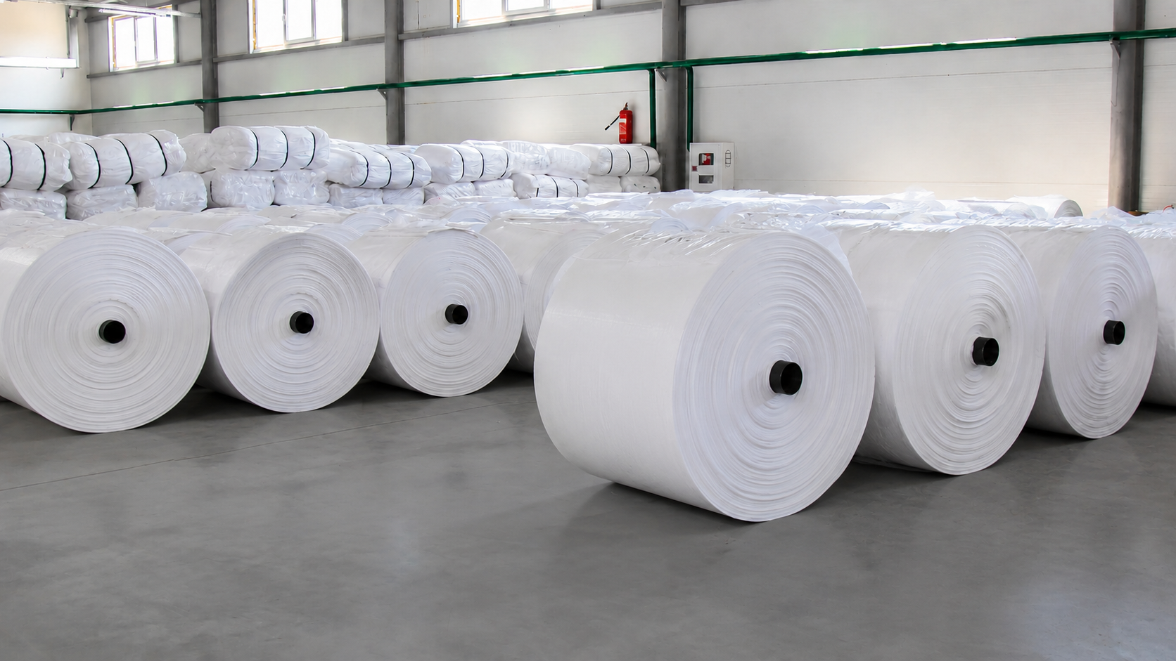 PP Woven Fabric vs. Other Fabrics Which Is the Best for Your Business